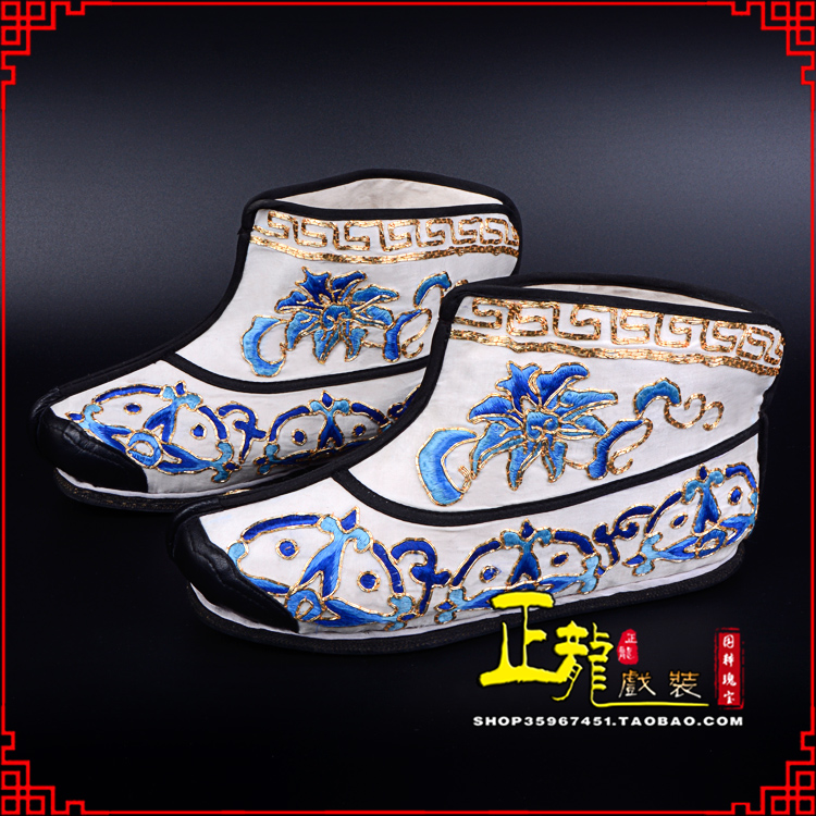 尖扎三岔口武生薄底 手绣绣花快靴